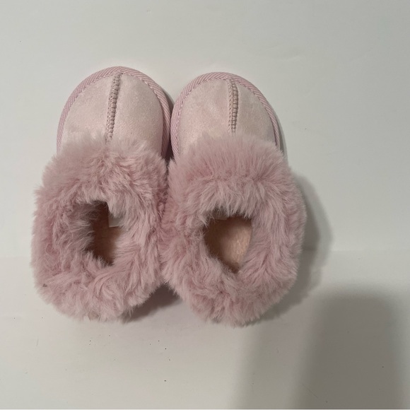 Cat & Jack | toddler faux fur cuff boot size 6 - Picture 3 of 12